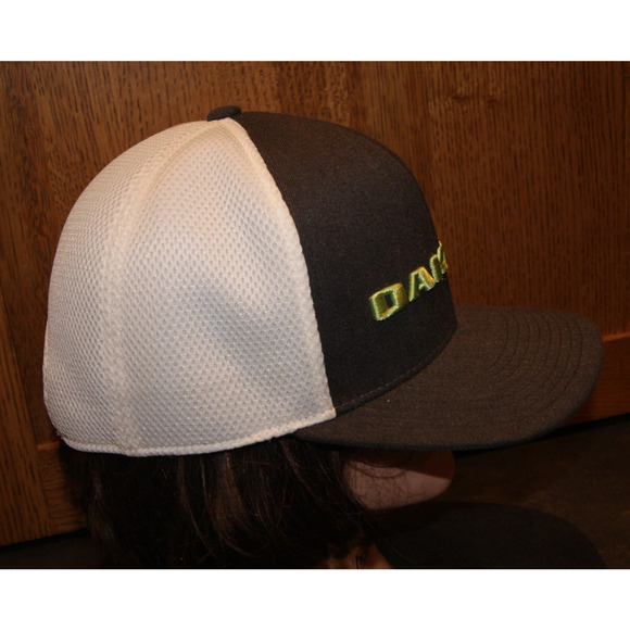 Vintage Rare Oakley SnapBack Hat 110 Flex fit Tech Gray White Trucker Cap - Picture 3 of 7